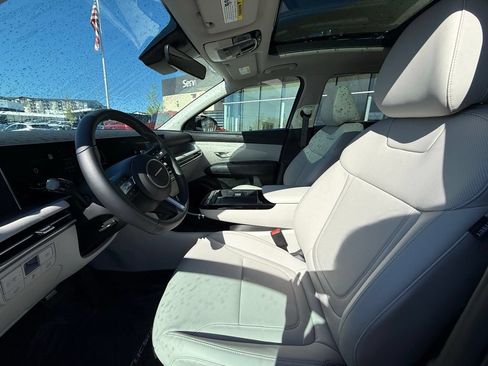 Certified 2025 Hyundai Tucson SEL AWD/4WD image 13
