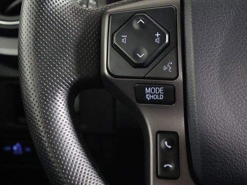 Used 2019 Toyota Tacoma TRD Off-Road image 36