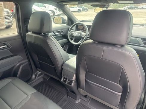 New 2026 GMC Terrain AT4 w/ LPO, Floor Liner Package AWD/4WD image 34