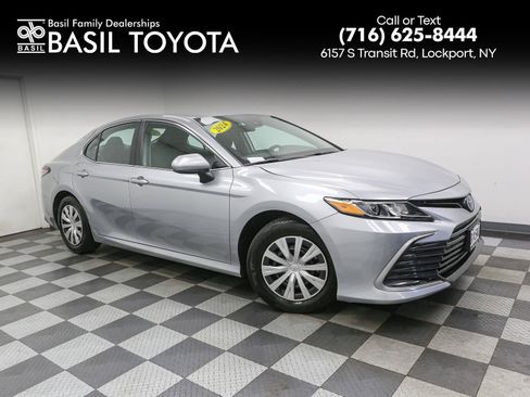 Used 2024 Toyota Camry LE FWD image 1