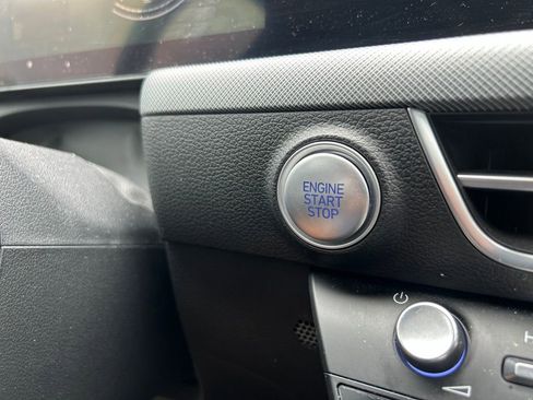 Used 2025 Hyundai Sonata SEL FWD image 31