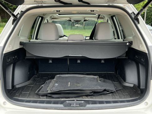 Used 2024 Subaru Forester Premium AWD/4WD image 35