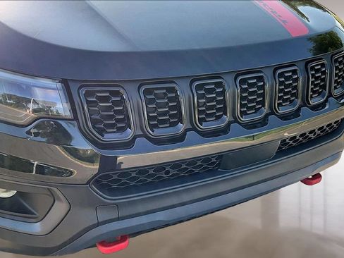 Used 2024 Jeep Compass Trailhawk AWD/4WD image 30