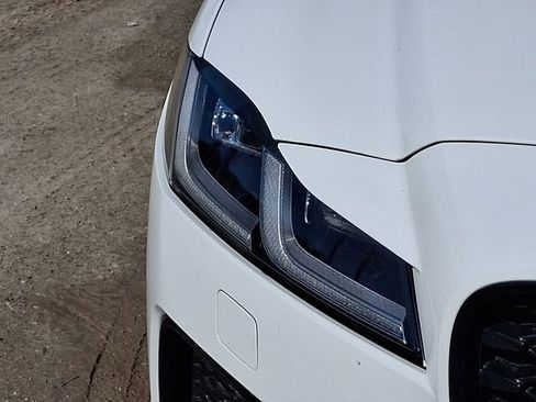 Used 2023 Jaguar XF R-Dynamic SE AWD/4WD image 26