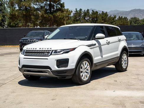 Used 2018 Land Rover Range Rover Evoque SE AWD/4WD image 1