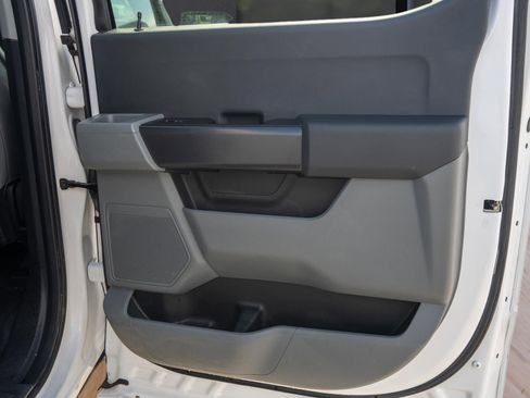 Used 2022 Ford F150 Lightning Pro image 12