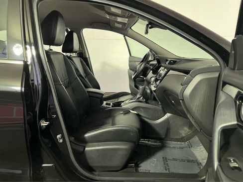 Certified 2022 Nissan Rogue Sport SL AWD/4WD image 26