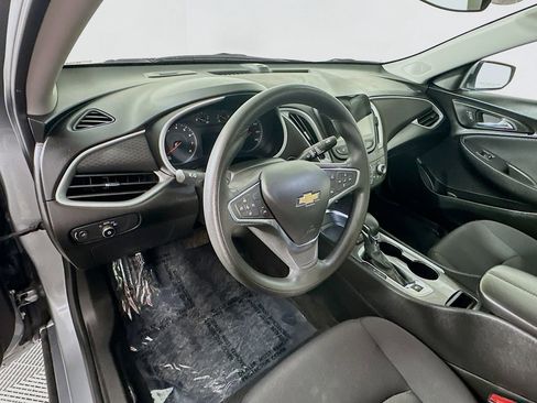 Used 2024 Chevrolet Malibu LT image 17