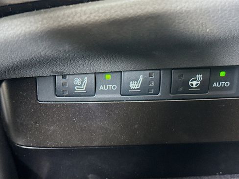 Used 2024 Lexus ES 250 w/ Premium Package image 21