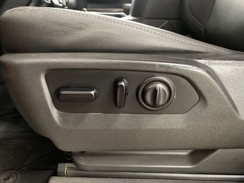 Used 2021 Chevrolet Silverado 3500 LTZ w/ LTZ Plus Package image 15