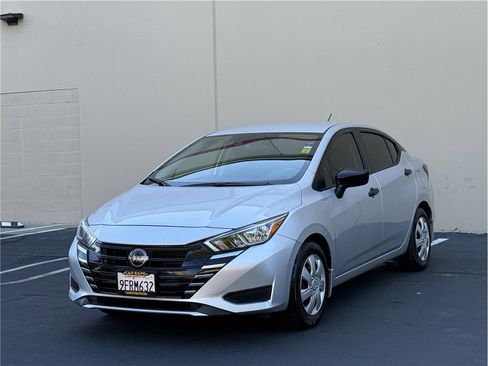 Used 2023 Nissan Versa S w/ Trunk Package image 1