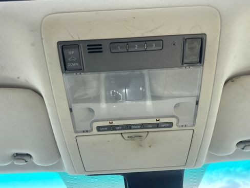 Used 2007 Lexus LS 460 RWD image 26