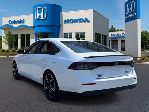 Used 2023 Honda Accord Sport image 4