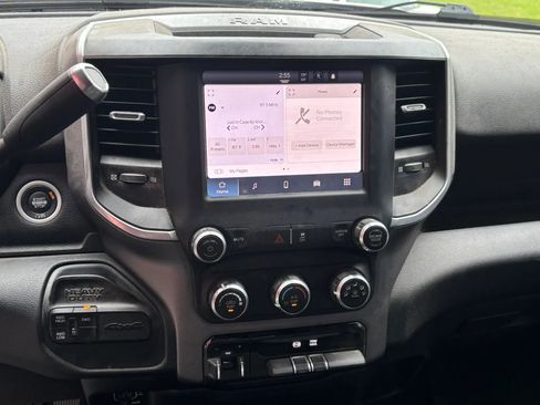 Used 2022 RAM 3500 Big Horn AWD/4WD image 23