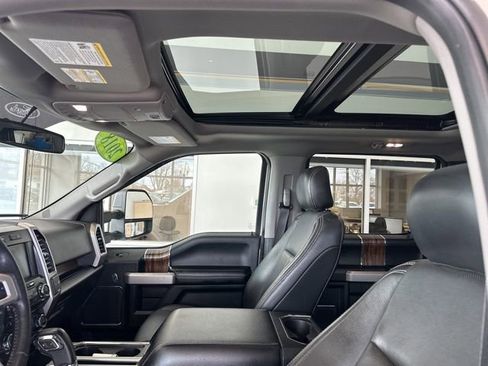 Used 2018 Ford F150 Lariat w/ Heavy-Duty Payload Package image 15