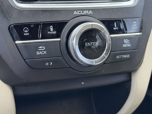 Used 2016 Acura MDX w/ Technology Package AWD/4WD image 28