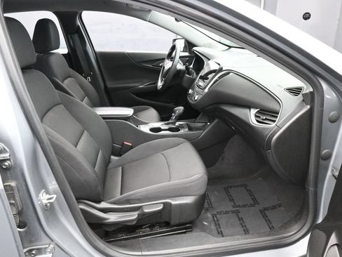 Used 2024 Chevrolet Malibu LT FWD image 38