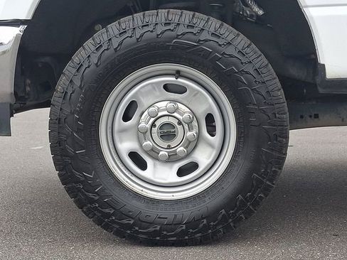 Used 2023 Ford F250 XL w/ XL Off-Road Package image 8