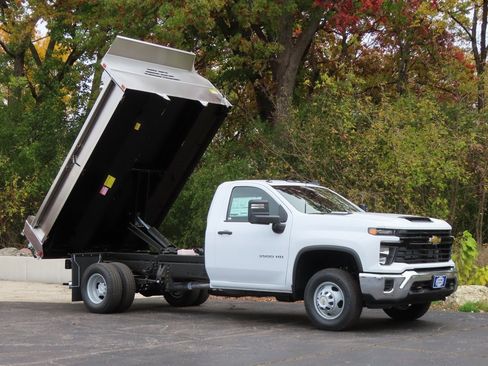 New 2025 Chevrolet Silverado 3500 W/T w/ WT Convenience Package image 2