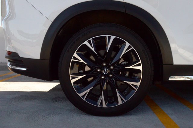 Used 2024 MAZDA CX-90 Plug-In Hybrid w/ Premium Plus AWD/4WD image 40