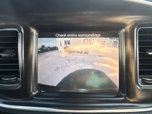 Used 2014 Dodge Charger SXT RWD image 31