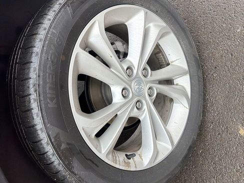 Used 2023 Buick Encore GX Preferred image 7