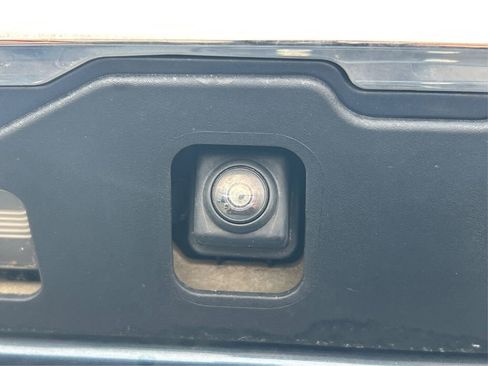 Used 2016 Nissan Rogue S w/ Appearance Package image 16