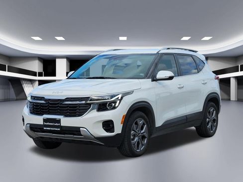 Used 2024 Kia Seltos S FWD image 9