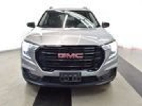 Used 2023 GMC Terrain SLE w/ Elevation Edition AWD/4WD image 3