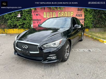 Used 2017 INFINITI Q50 Signature Edition w/ All Weather Package (L93)