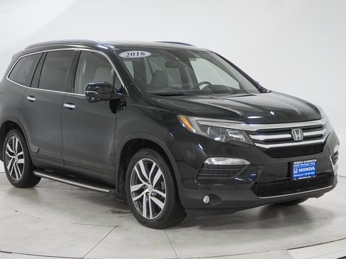 Used 2016 Honda Pilot Touring image 15