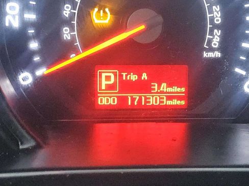 Used 2014 Kia Sportage LX image 9