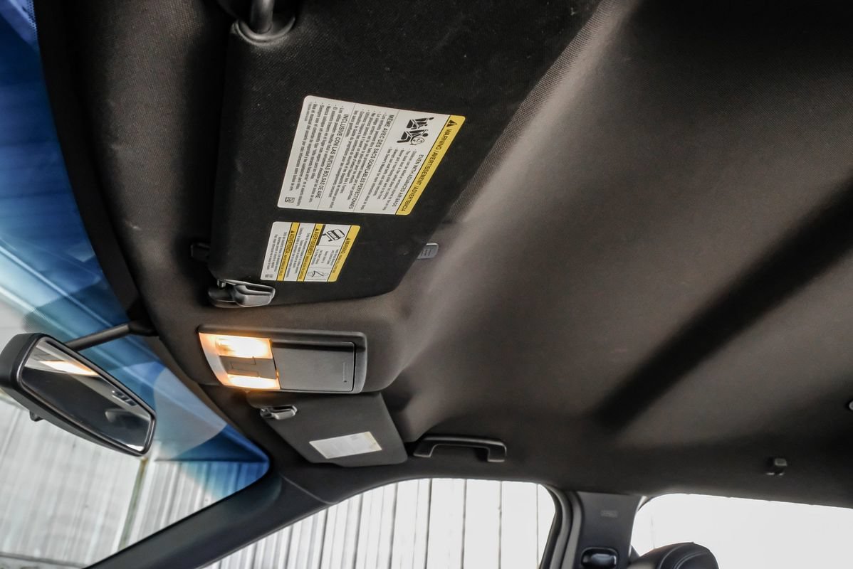 Used 2017 Ford Explorer XLT w/ Equipment Group 202A FWD image 27