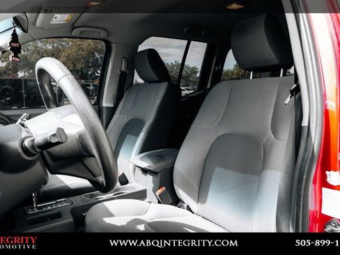 Used 2013 Nissan Xterra S AWD/4WD image 9