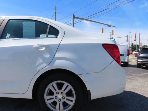 Used 2015 Chevrolet Sonic LT FWD image 28