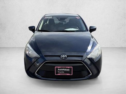 Used 2017 Toyota Yaris iA FWD image 2