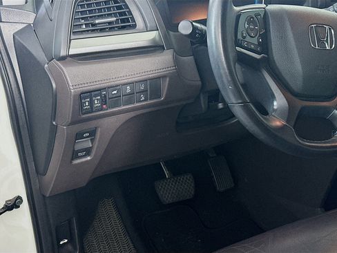 Used 2019 Honda Odyssey EX-L image 16