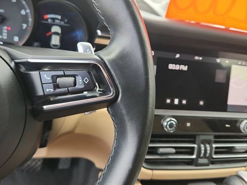 Used 2023 Porsche Macan AWD/4WD image 17