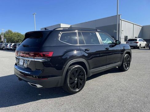 New 2026 Volkswagen Atlas SE FWD image 6