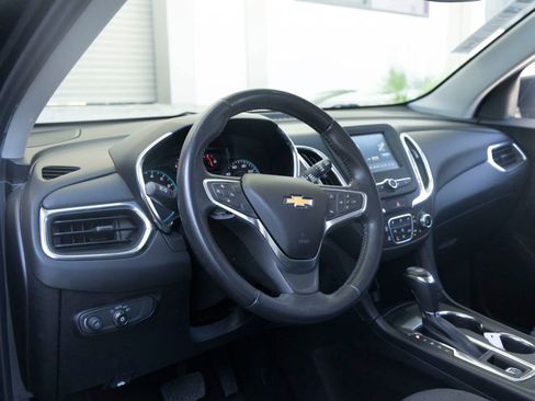 Used 2018 Chevrolet Equinox LT FWD image 14
