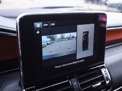 Used 2018 Lincoln Navigator Reserve w/ Technology Package AWD/4WD image 38