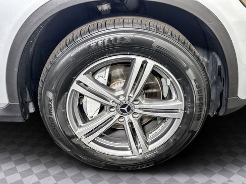 Used 2022 Mercedes-Benz GLC 300 w/ Premium Package Lite image 32