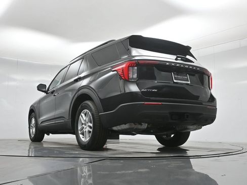 New 2026 Ford Explorer Active RWD image 48