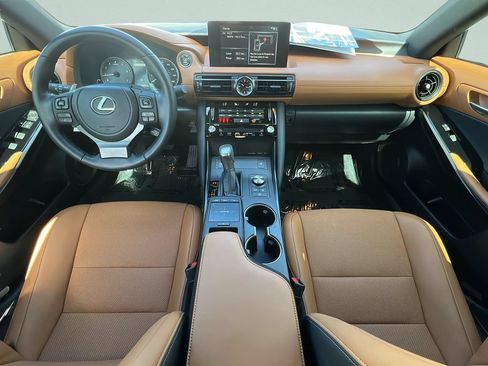 Used 2025 Lexus IS 350 F Sport RWD image 10