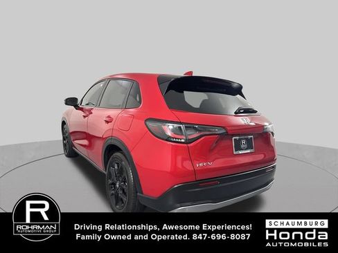 Certified 2025 Honda HR-V Sport image 32