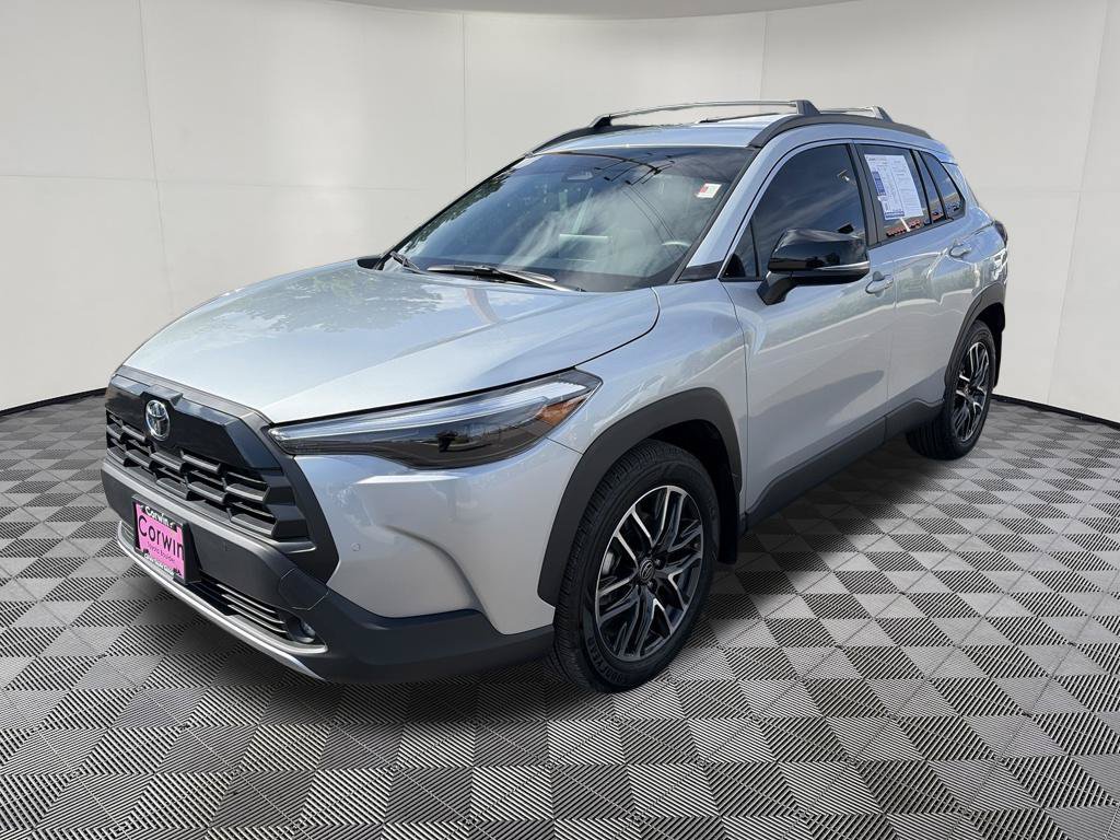 Used 2026 Toyota Corolla Cross XLE FWD image 4