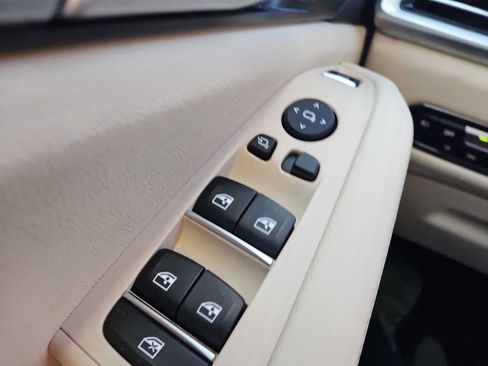 Used 2020 BMW X5 xDrive40i w/ Premium Package image 13