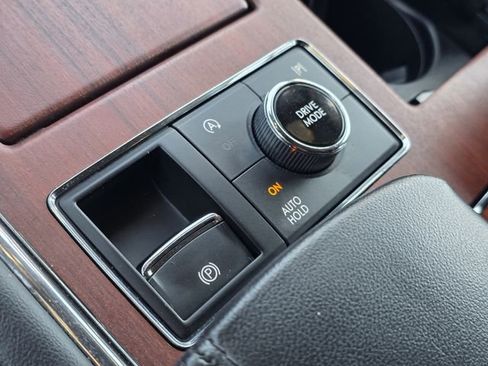 Used 2024 Lincoln Navigator Reserve image 16