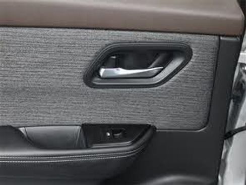 Used 2022 Nissan Rogue SV FWD image 20