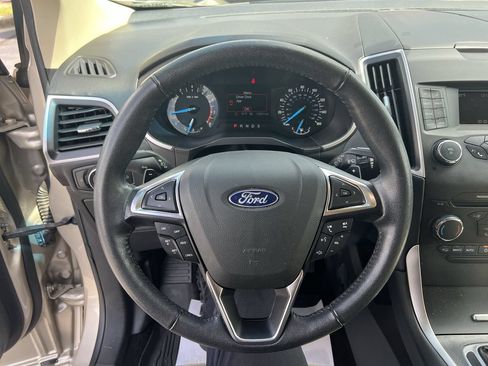 Used 2018 Ford Edge SEL AWD/4WD image 18